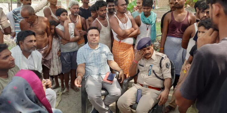 वाहन की ठोकर से 9 वर्षीय बच्ची की दर्दनाक मौत; आक्रोशित ग्रामीणों ने किया सड़क जाम