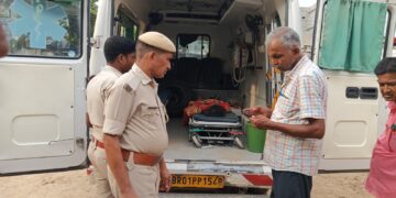 नहर किनारे पेड़ के नीचे मिली बीमार महिला, अस्पताल ले जाने के क्रम में हुई मौत, नहीं हो पाई पहचान