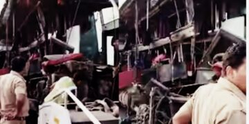 उन्नाव – बिहार की बस दुर्घटनाग्रस्त-18 की मौत-30घायल