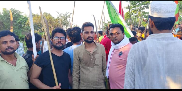 पलासी प्रखंड में छिटपुट घटनाओं के साथ ही मुहर्रम का त्योहार शांतिपूर्ण तरीके से संपन्न हुआ है