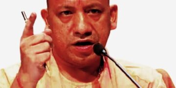 लखनऊ-मथुरा हादसे पर सीएम योगी का एक्शन- मथुरा में पानी की टंकी गिरने पर मुकदमा दर्ज