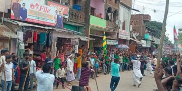 नजरिया न्यूज / कुशेश्वरस्थान : तीन दिवसीय मुहर्रम का पर्व दोनों प्रखंड में कड़ी सुरक्षा व्यवस्था के बीच हर्षोल्लास के साथ परम्परागत रूप से अलग अलग मनाया जा रहा है।