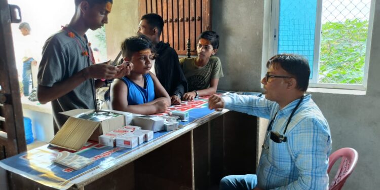 कुशेश्वरस्थान / श्रावणी मेला को लेकर कुशेश्वरस्थान के असमा पुल के समीप राहत सेवा शिविर का आयोजन