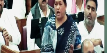 लखनऊ -एके 47 से मेरे पति सहित तीन की हत्या करने वाले कभी भी मेरी और परिवार की हत्या कर सकते हैं