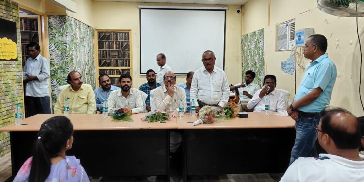 नेशनल डॉक्टर्स डे अपने फर्ज व जिम्मेदारियों से कभी मुक्त नहीं होते हैं चिकित्सक