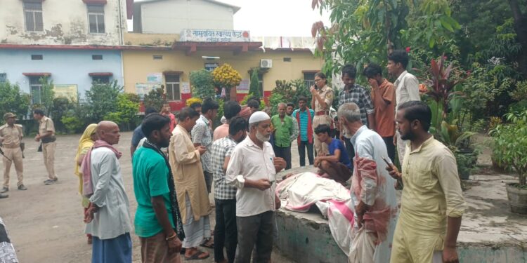 अररिया – मवेशी व्यापारी को गोली मारकर उतारा मौत का घाट,डेढ़ लाख लूटे