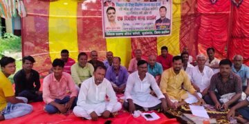 अररिया – कुर्साकांटा में कांग्रेसियों ने किया एक दिवसीय धरना प्रदर्शन, बीडीओ को सौंपा ज्ञापन