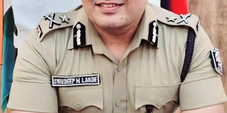 बिहार – शिवदीप लांडे, सोशल मीडिया के माध्यम से क्या दी जानकारी