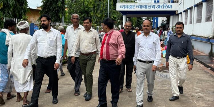 अररिया : राष्ट्रीय लोक अदालत के पटल पर 1444 मामले निपटाये गये