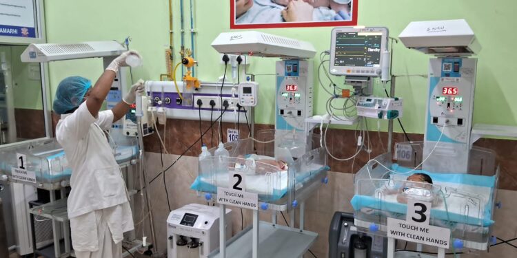 बीमार नवजातों को एसएनसीयू दे रहा सांसे