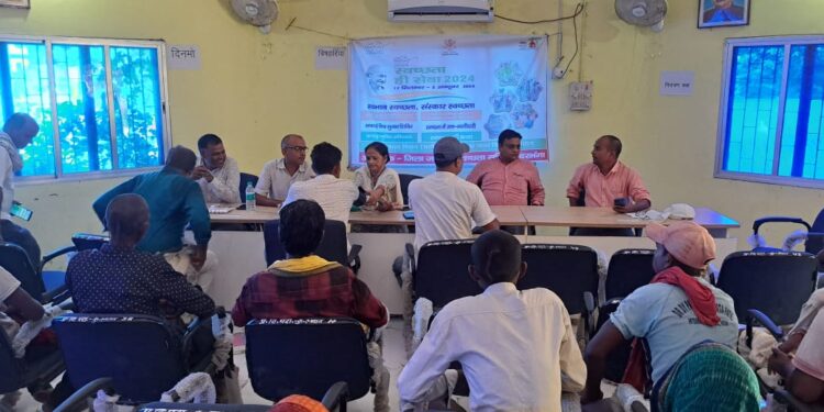 कुशेश्वरस्थान में स्वच्छता मित्र स्वास्थ्य शिविर का आयोजन