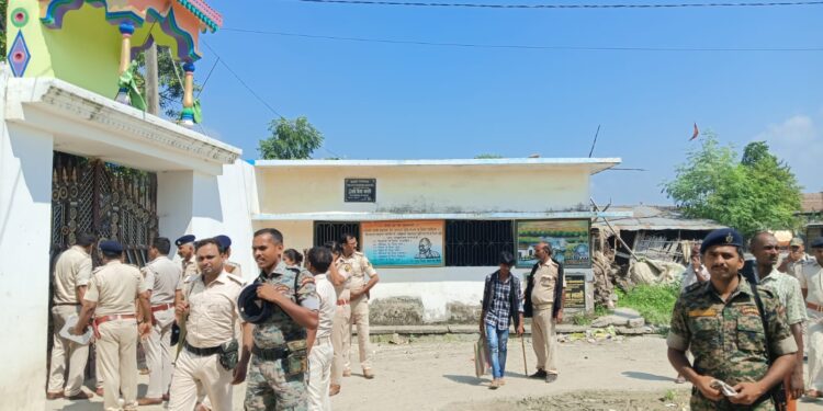 रुपौली के पूर्व विधायक बीमा भारती भिठ्ठा आवास पर पुलिस ने किया कुर्की जप्ती