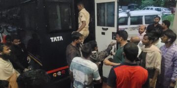 रानीगंज थाना क्षेत्र में गौ तस्करी के खिलाफ बड़ी कार्रवाई 35 मवेशी जप्त , 20 गिरफ्तार