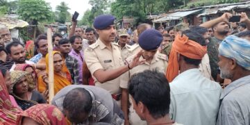 सिकटी – फुटानी चौक में बिजली की हाई वोल्टेज तार की चपेट में आने से बिजली मिस्त्री की दर्दनाक मौत