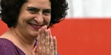 केरल- प्रियंका गांधी ने वातनाड से किया लोकसभा के लिए नामांकन