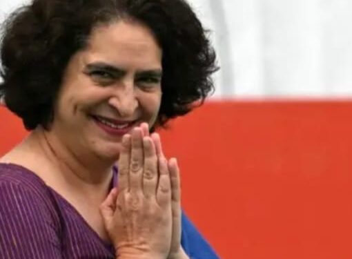 केरल- प्रियंका गांधी ने वातनाड से किया लोकसभा के लिए नामांकन