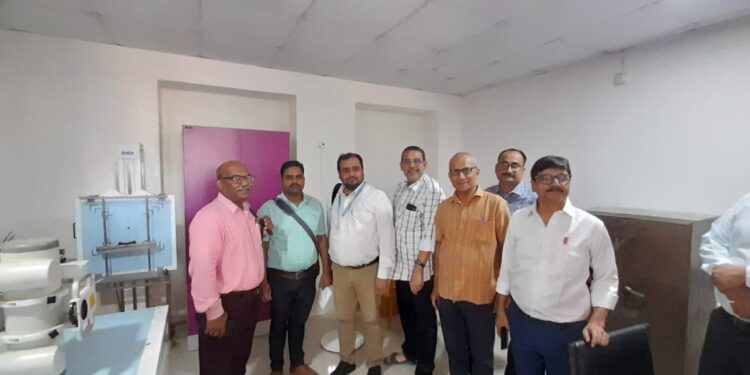 टीबी मुक्‍त अभियान को लेकर केंद्रीय टीम ने की जिला यक्ष्मा केंद्र व स्वास्थ्य केंद्रों की पड़ताल