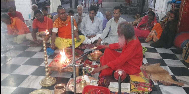 Araria – दूसरे दिन मां ब्रह्मचारिणी की हुई पूजा, चंद्रघंटा का पूजा आज भक्तों में दिखा उत्साह