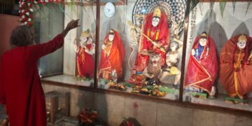 Araria – मां स्कंदमाता की हुई पूजा, मां कात्यानी का पूजा आज,कल खुलेगा मां का पट