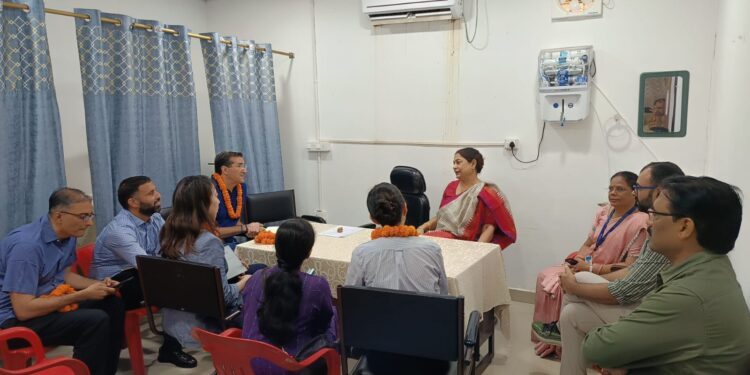 बी.एम.जी.एफ की टीम ने पी.एम.सी.एच एवं गुरु गोबिंद सिंह अस्पताल का किया भ्रमण