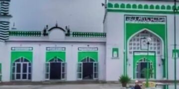 उत्तर प्रदेश -संभल का सदियों पुराना मस्जिद क़ानूनी विवाद के केंद्र में क्यो आ गया है