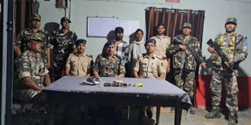 सिकटी/अररिया – SSB आमबाड़ी के द्वारा पीलर संख्या 156 से 100 ग्राम स्मैक व बाइक के साथ दो तस्कर को किया गिरफ्तार