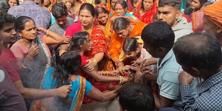 रानीगंज – मॉर्निंग वॉक करने निकले एक व्यक्ति को पिकअप वाहन ने कुचला, मौके पर हुई मौत