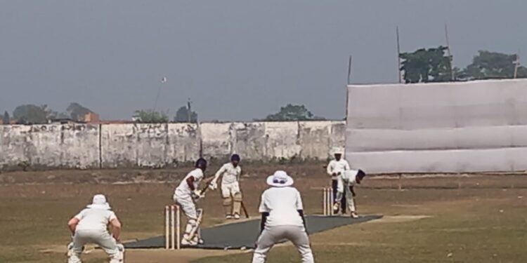 स्थानीय अररिया कॉलेज स्टेडियम मे 34वाँ भागीरथी गंगा जिला क्रिकेट लीग ( कॉनसम ट्रॉफी ) का 17 वाँ मैच एफसीए बी, फारबिसगंज और आयुष 11 के बीच खेला गया 