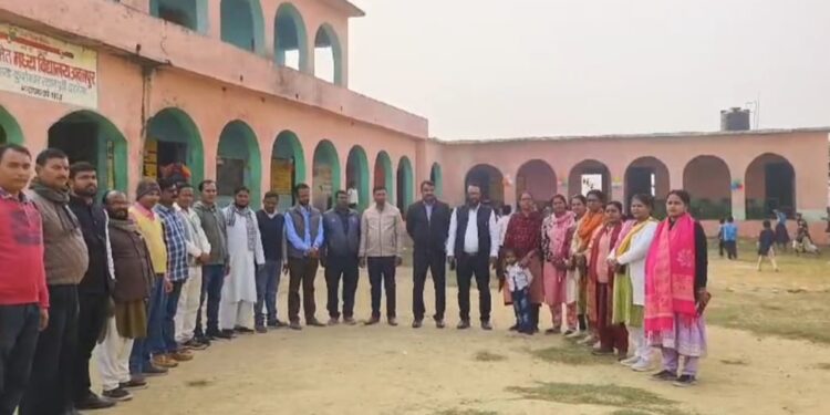 कुशेश्वरस्थान दरभंगा :- जल्द मिलेगा मध्यान्ह भोजन के संचालन से प्रधानाध्यापकों को छुटकारा