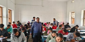 रानीगंज – कलावती स्नातक महाविद्यालय , रानीगंज में सी.बी.सी.एस प्रथम सेमेस्टर की परीक्षा शांतिपूर्ण प्रारंभ