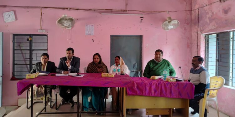 समिति सदस्यों की बैठक में छाये रहे कई ज्वलंत मुद्दे