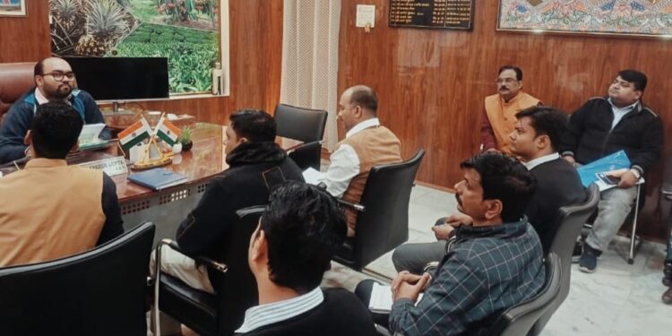 संचालित योजनाओं की प्रगति की डीडीसी ने की समीक्षा