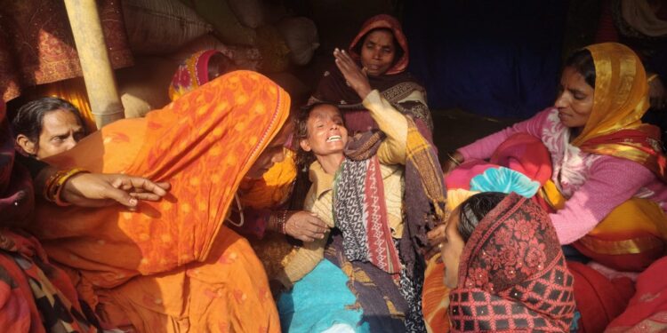 सोनामनी गोदाम थाना क्षेत्र में सड़क दुर्घटना में एक की मौत एक जख्मी इलाज जारी।