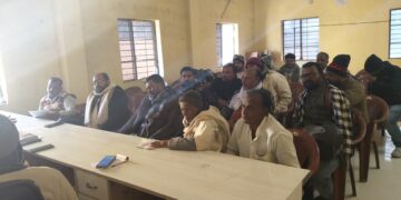 कुशेश्वरस्थान / दरभंगा :- प्रखंड कार्यालय के सभा कक्ष में छाया रहा  खाद बीज विक्रेताओं की मनमानी का मुद्दा