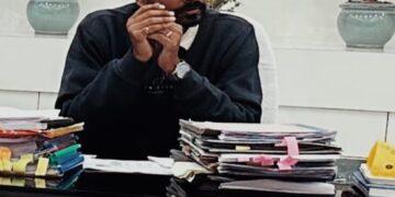 किशनगंज,बिहार -जन कल्याणकारी योजनाओं से संबंधित सकारात्मक उपलब्धि को अधिक से अधिक प्रचार प्रसार करने पर डीएम ने दिया विशेष बल