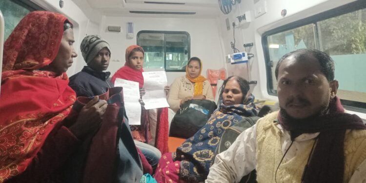 बाल ह्रदय के तीन रोगियों को एम्बुलेंस द्वारा पटना भेजा गया