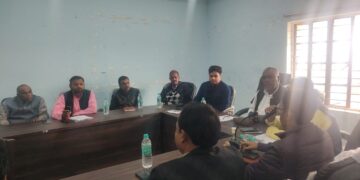 पलासी प्रखंड स्थित सभागार भवन में गुरुवार को पंचायत समिति की बैठक आयोजित की गई है