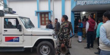 Araria – कदाचार को रोकने के लिए तैनात वीडियोग्राफर ही कर रहा था प्रश्नपत्र लीक की कोशिश,पांच गिरफ्तार,सभी के सगे संबंधी थे मैट्रिक की परीक्षा में शामिल