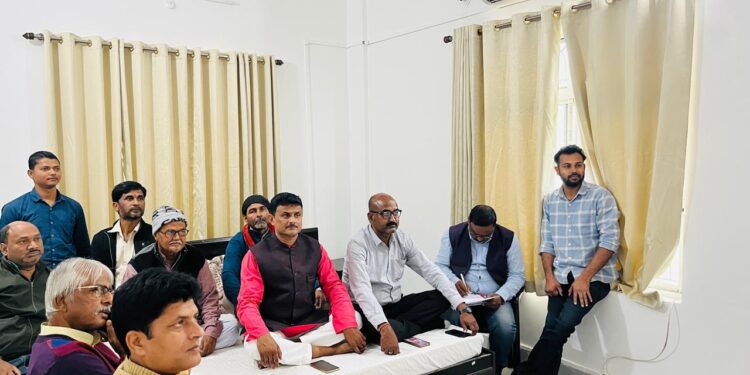 Araria – जिला के अध्यक्ष आदित्य नारायण झा के अगवाई में प्रधानमंत्री नरेंद्र मोदी जी का 119 वा मन की बात कार्यक्रम