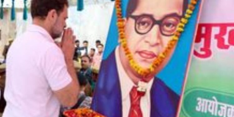 उत्तर प्रदेश -रायबरेली की सेवा में हमेशा हाज़िर हूं, आपकी आवाज़ उठाने के लिए पूरे समर्पण के साथ प्रतिबद्ध हूं: राहुल गांधी