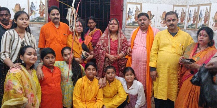 अररिया में श्री श्यामसुंदर धाम शिव मंदिर में हजारों श्रद्धालुओं ने किया जलाभिषेक