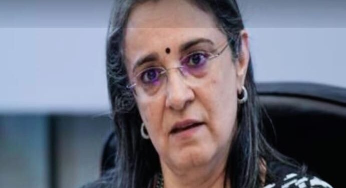 मुंबई- *पूर्व सेबी प्रमुख माधबी पुरी बुच और 5 अन्य के खिलाफ प्राथमिकी दर्ज करने का आदेश