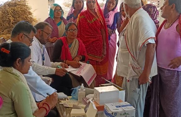 एचआईवी संक्रमित व्यक्तियों के पहचान हेतु जिले में लगाया जा रहा है स्क्रीनिंग कैंप