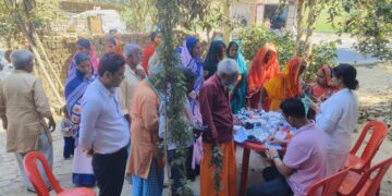 यक्ष्मा मरीजों की खोज में आशा फैसिलिटेटर “कामनी कौशल” निभा रहीं है मुख्य भूमिका