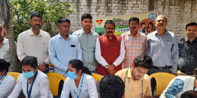 शहरी प्राथमिक स्वास्थ्य केंद्र के द्वारा आउटरिच कैंप का हुआ आयोजन