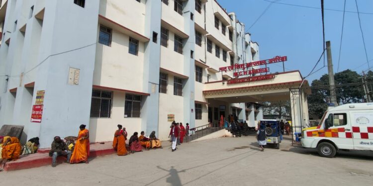 गर्भवती महिलाओं को एक छत के नीचे मिल रहीं तमाम सुविधाएं