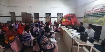 कालाजार उन्मूलन को लेकर आशा कार्यकर्ताओं को दिया जा रहा प्रशिक्षण