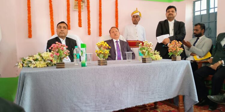 इंस्पेक्टिंग जज न्यायमण्डल अररिया का निरीक्षण कर लिया जायजा