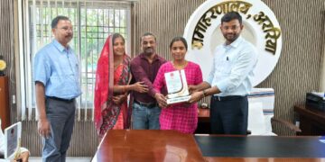 अररिया के होनहार छात्र-छात्राएं राज्य स्तर की परीक्षा में शामिल टॉप 10 में, जिलाधिकारी ने किया सम्मानित