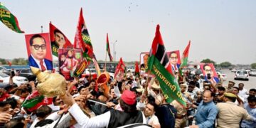 आगरा -पीडीए की एकता अब और पीड़ा नहीं सहेगी : पूर्व मुख्यमंत्री अखिलेश यादव